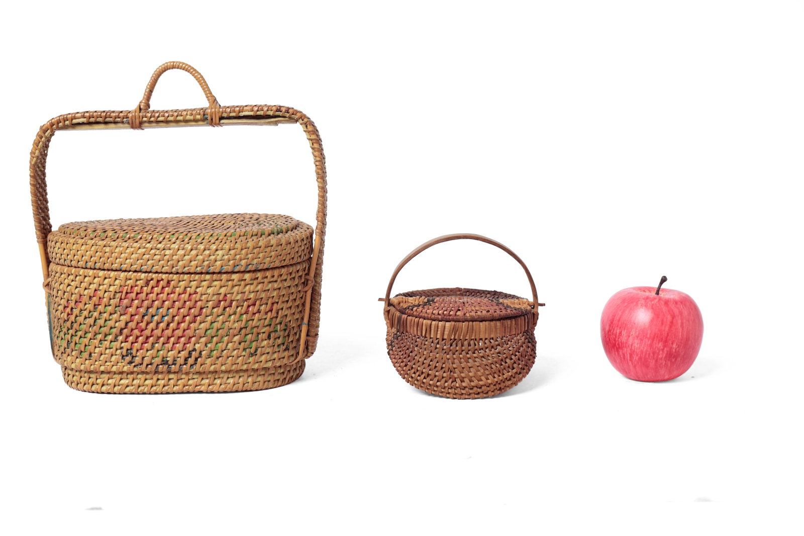 TWO LIDDED BASKETS. - 19