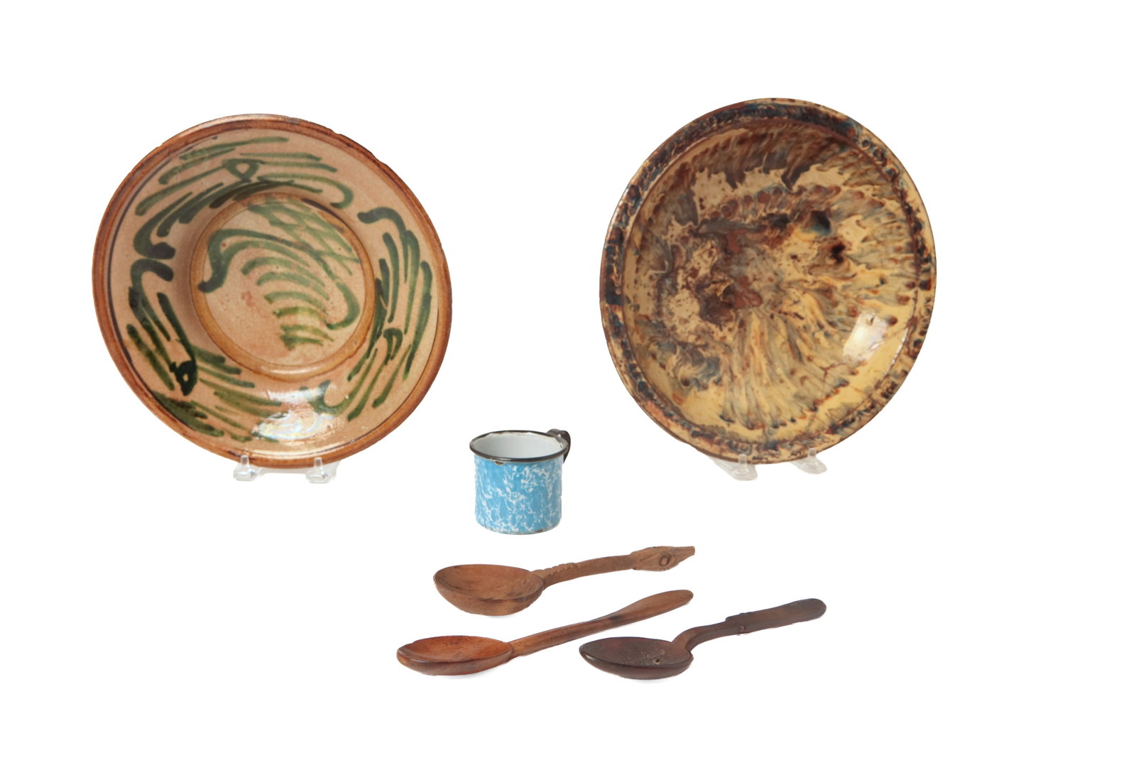 TWO GLAZED EARTHENWARE BOWLS, THREE WOODEN SPOONS, AND AN ENAMELED MUG. (1 of 15)