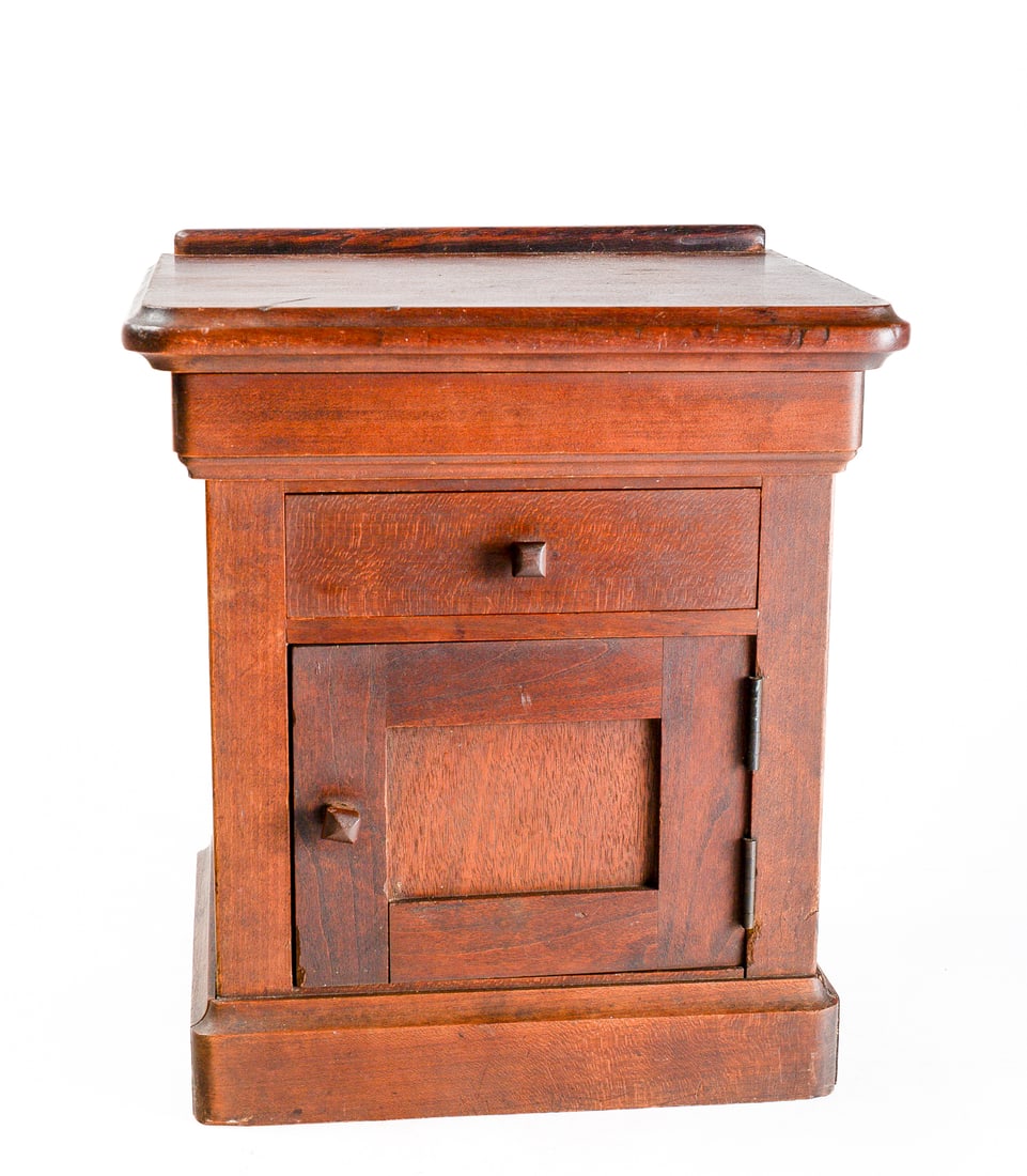 MINIATURE WASHSTAND WITH HIDDEN COMPARTMENTS. (1 of 9)