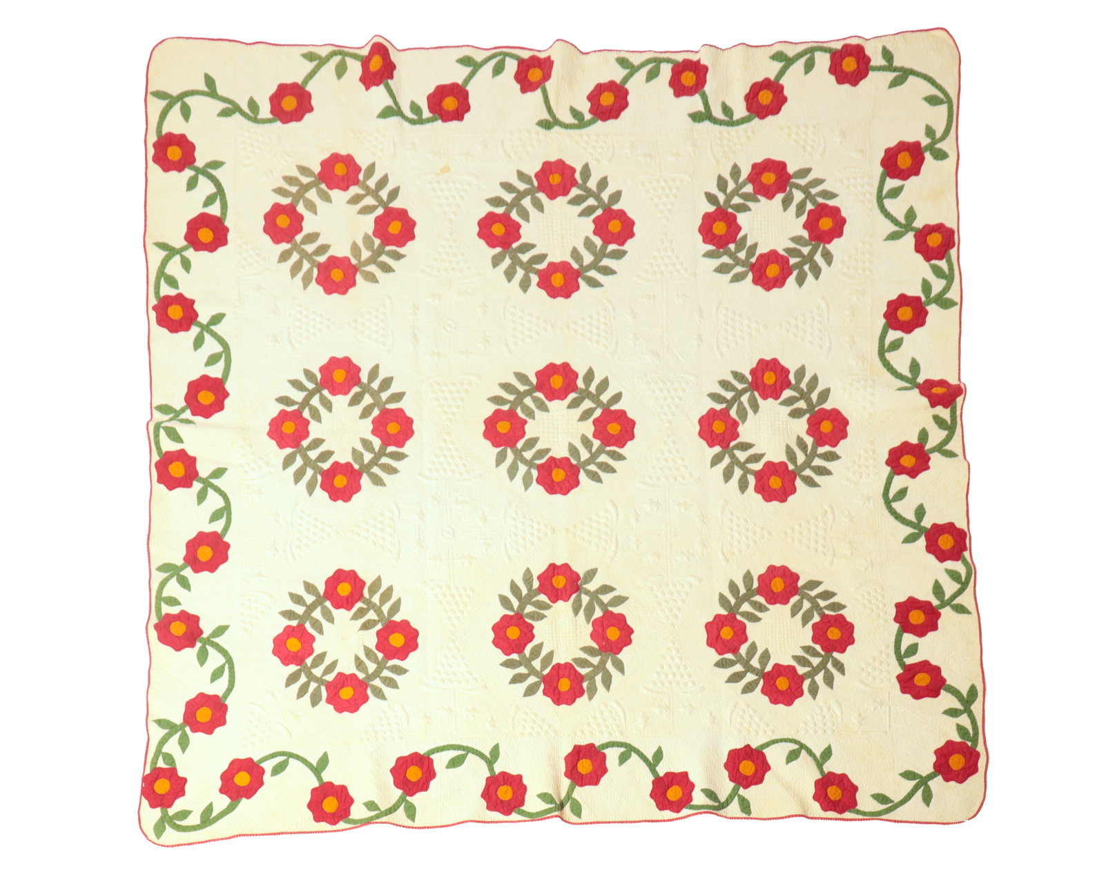 HAND-STITCHED APPLIQUE QUILT. (1 of 3)