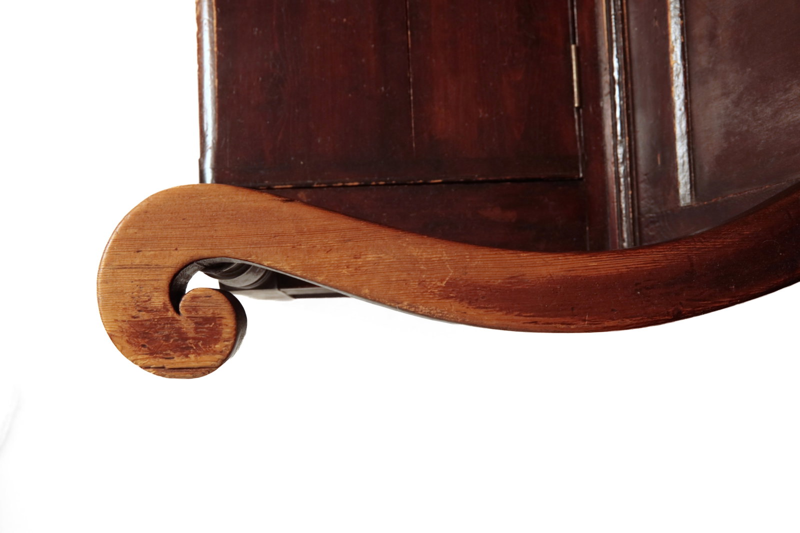 HIGH-BACK FIRESIDE BENCH. - 9
