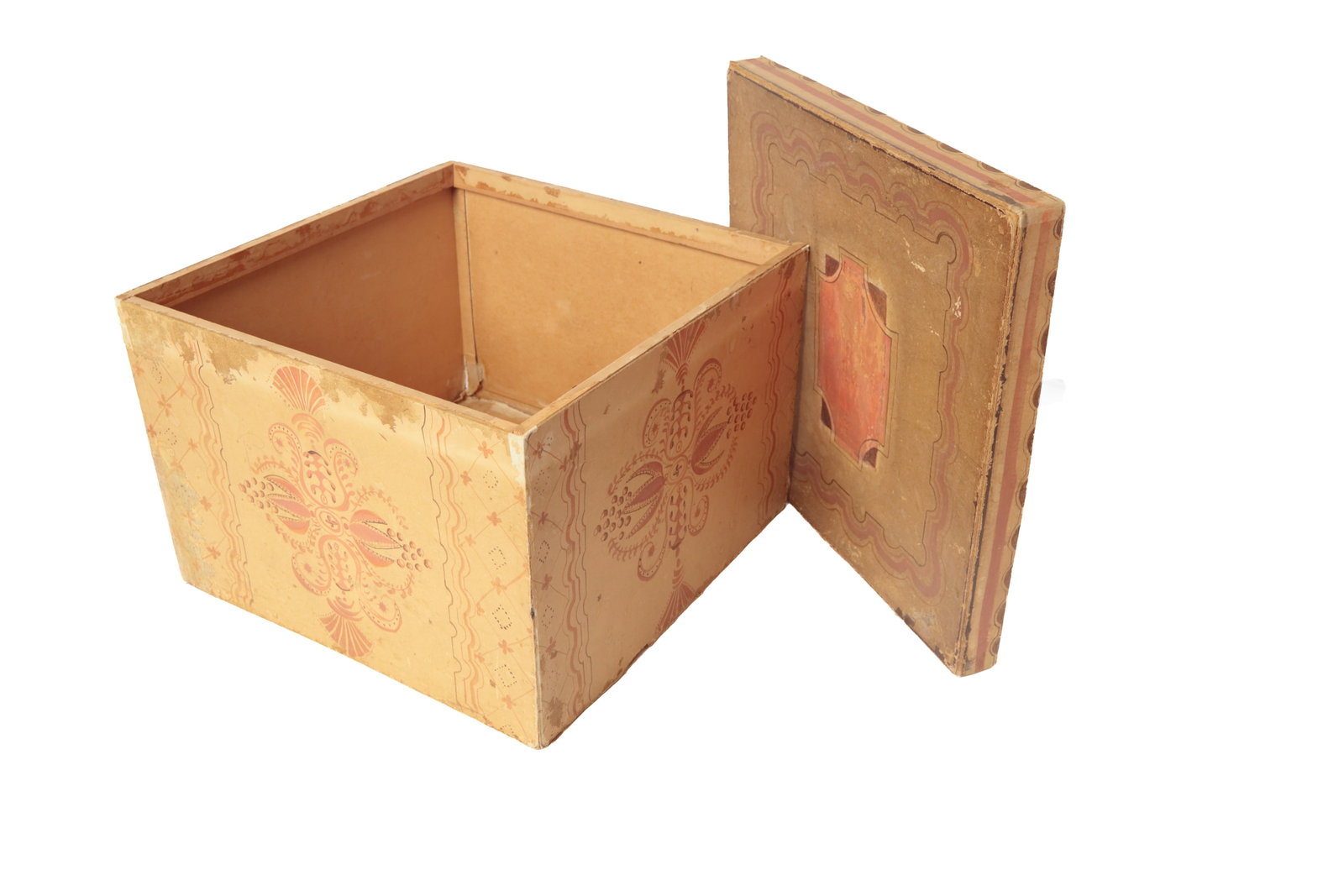 PAINTED LIDDED PAPER BOX. - 7