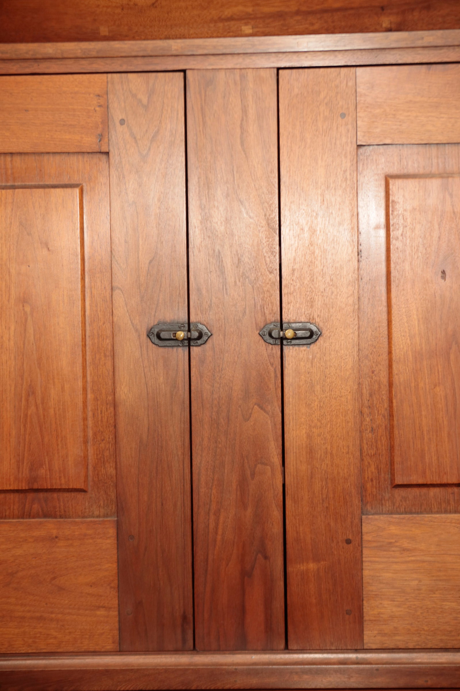 WALNUT STEPBACK CUPBOARD. - 8