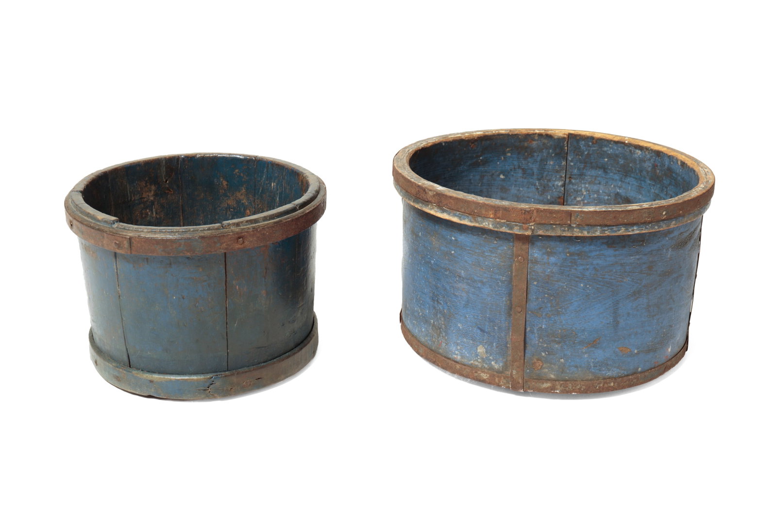 TWO STAVED MEASURES IN ORIGINAL BLUE PAINT. (1 of 13)