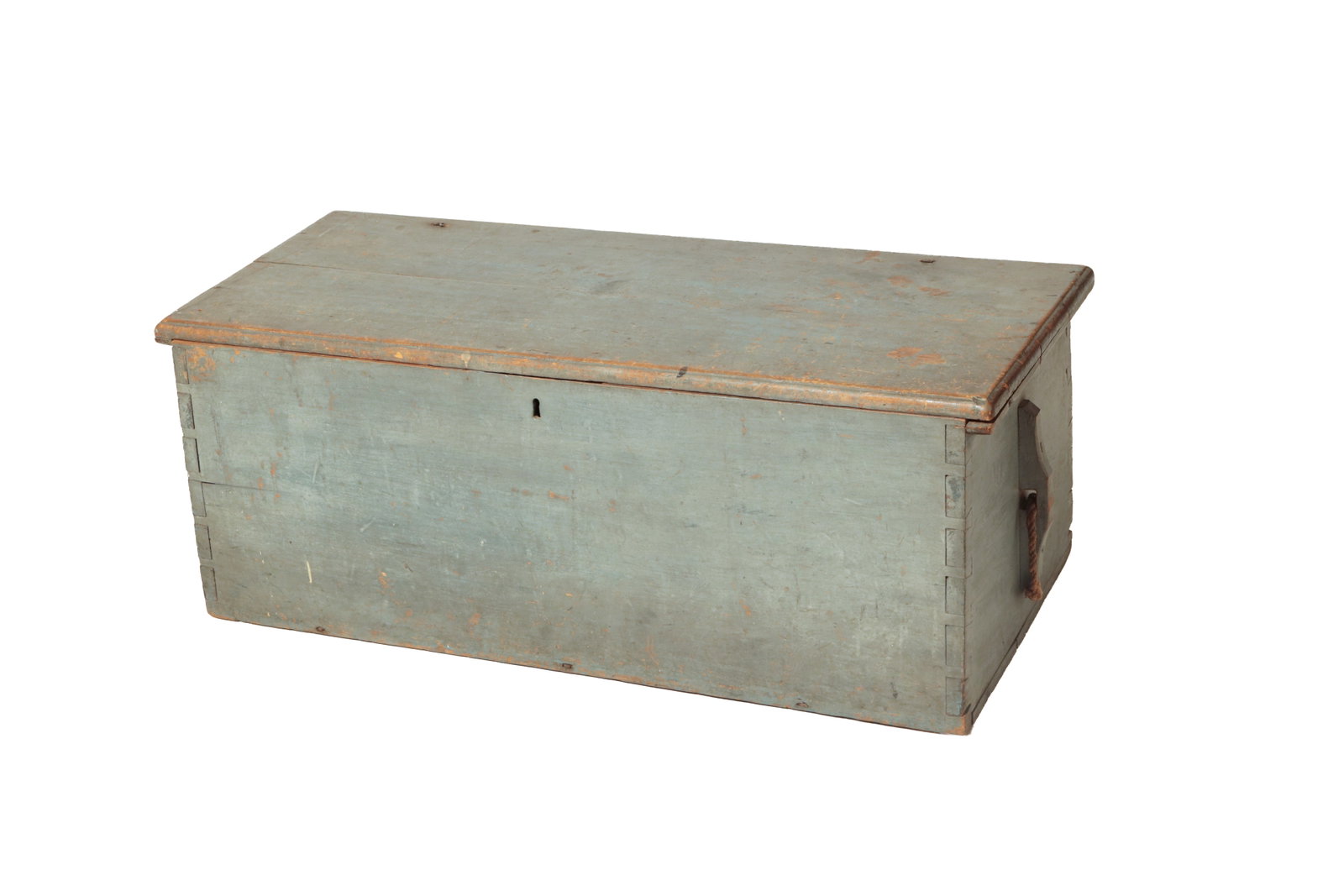 SEA CHEST WITH ORIGINAL BLUE PAINT. (1 of 11)