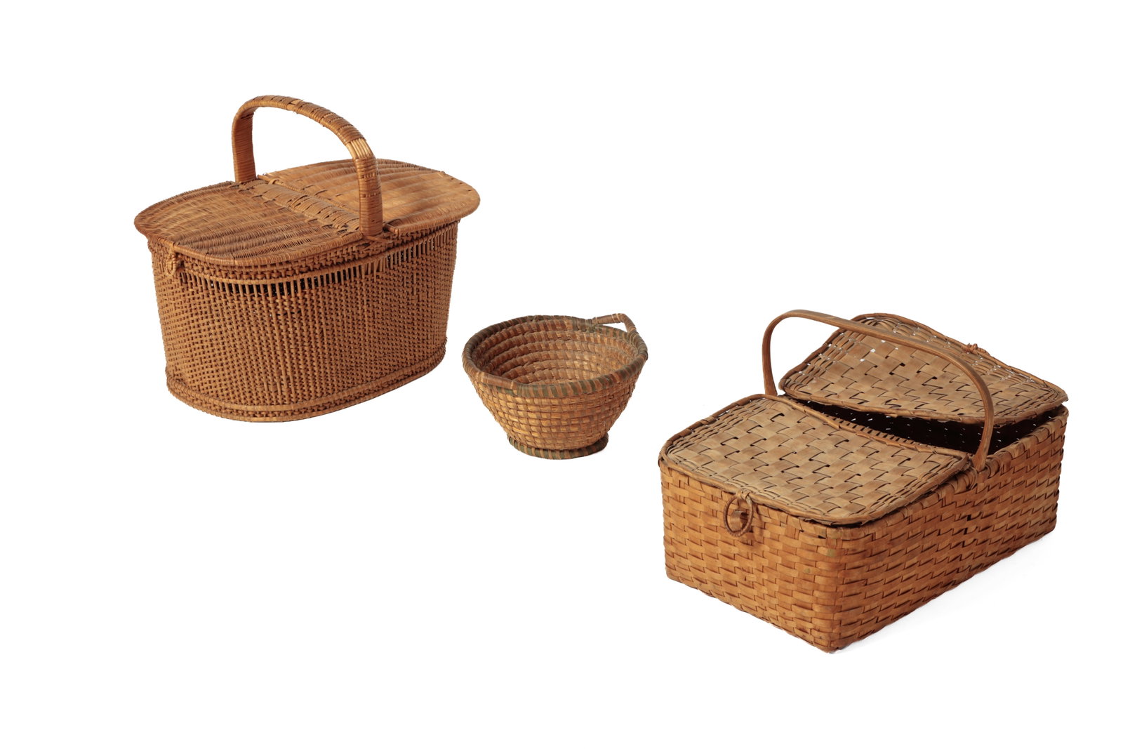 COLLECTION OF FIVE BASKETS. - 7