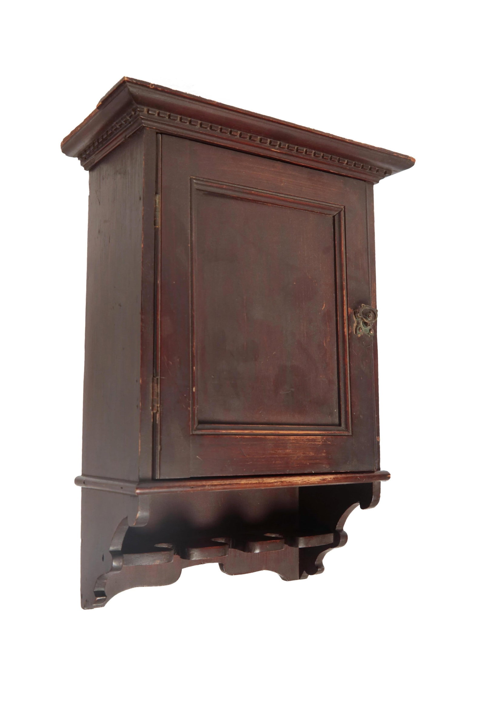 DIMINUTIVE HANGING CUPBOARD. (1 of 10)