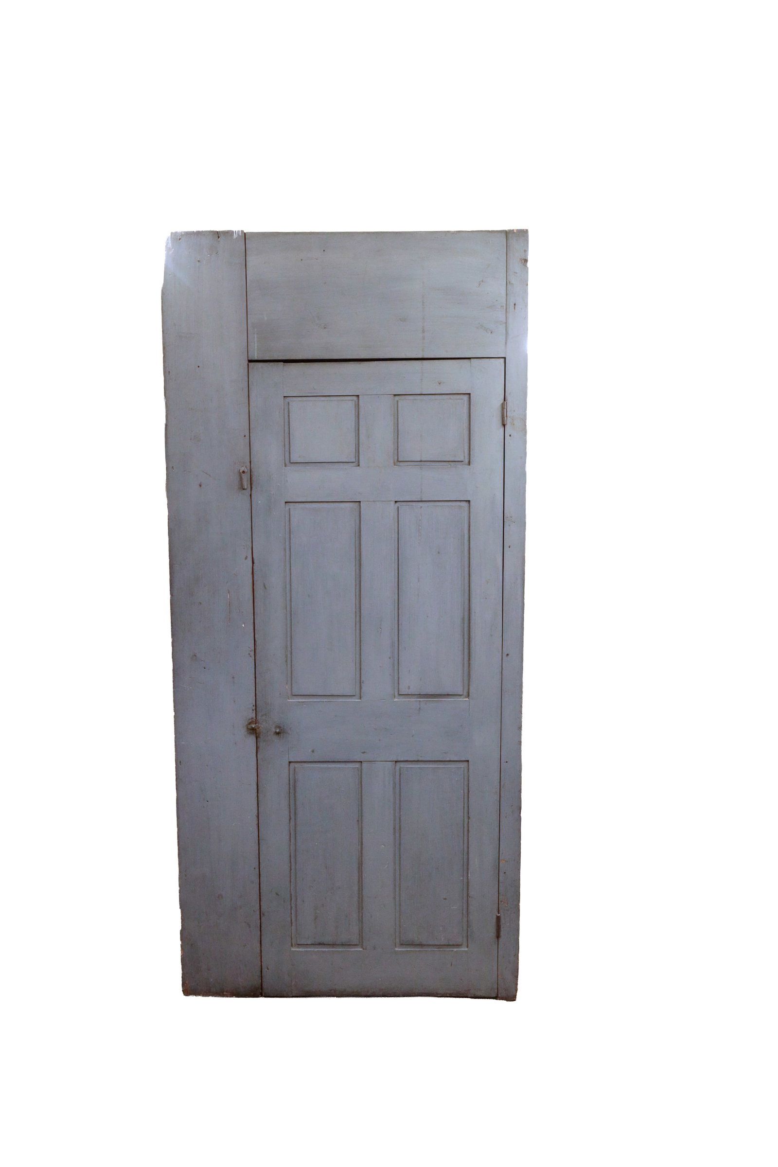 NEW HAMPSHIRE SHAKER CUPBOARD IN BLUE-GRAY PAINT. (1 of 6)