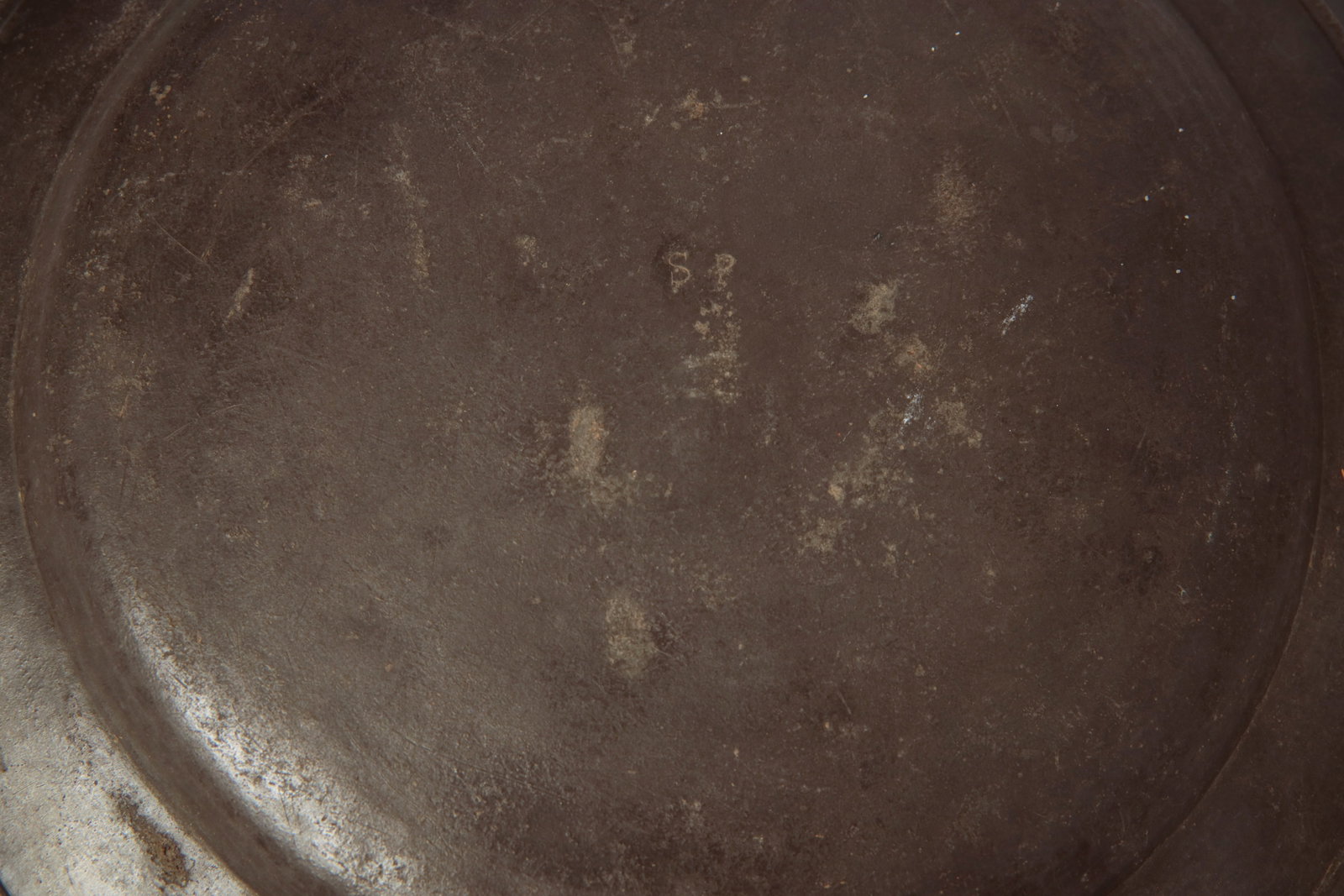 TWO PEWTER CHARGERS. - 4