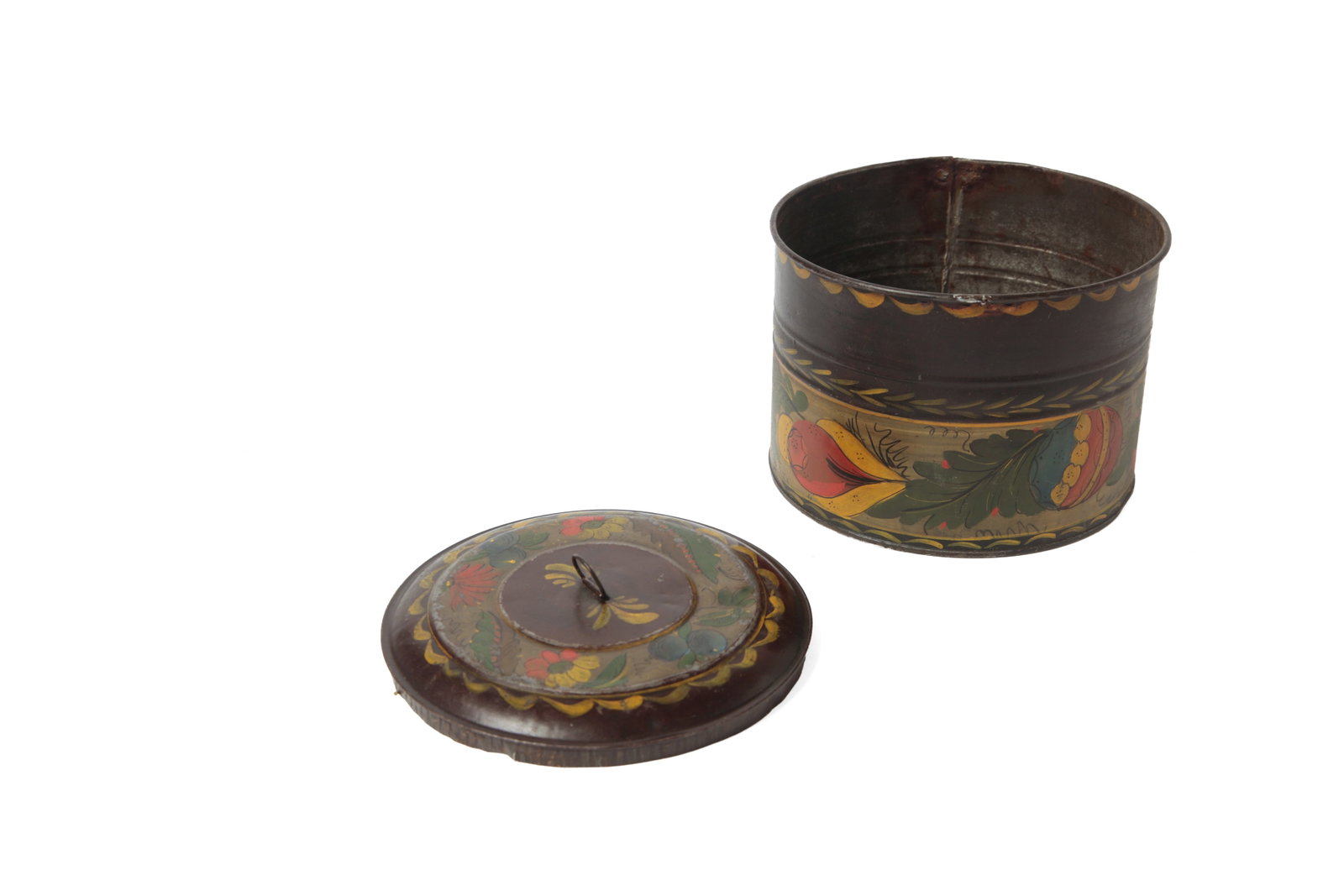 TOLE-DECORATED LIDDED ROUND BOX. - 8