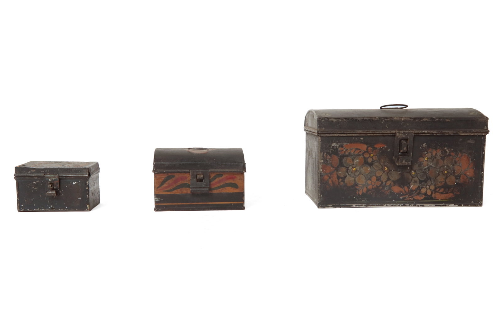 FIVE TOLE-DECORATED ITEMS. - 2