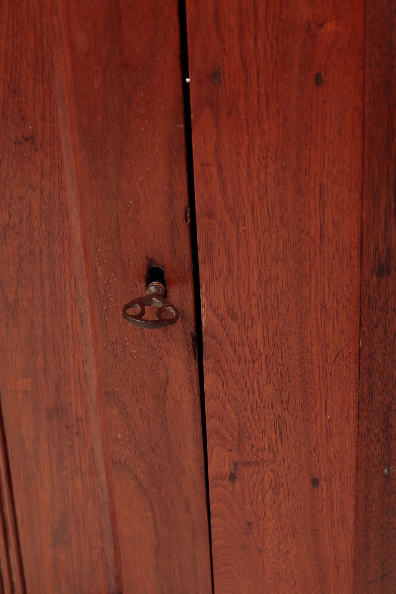 VICTORIAN HANGING CORNER CUPBOARD. - 8