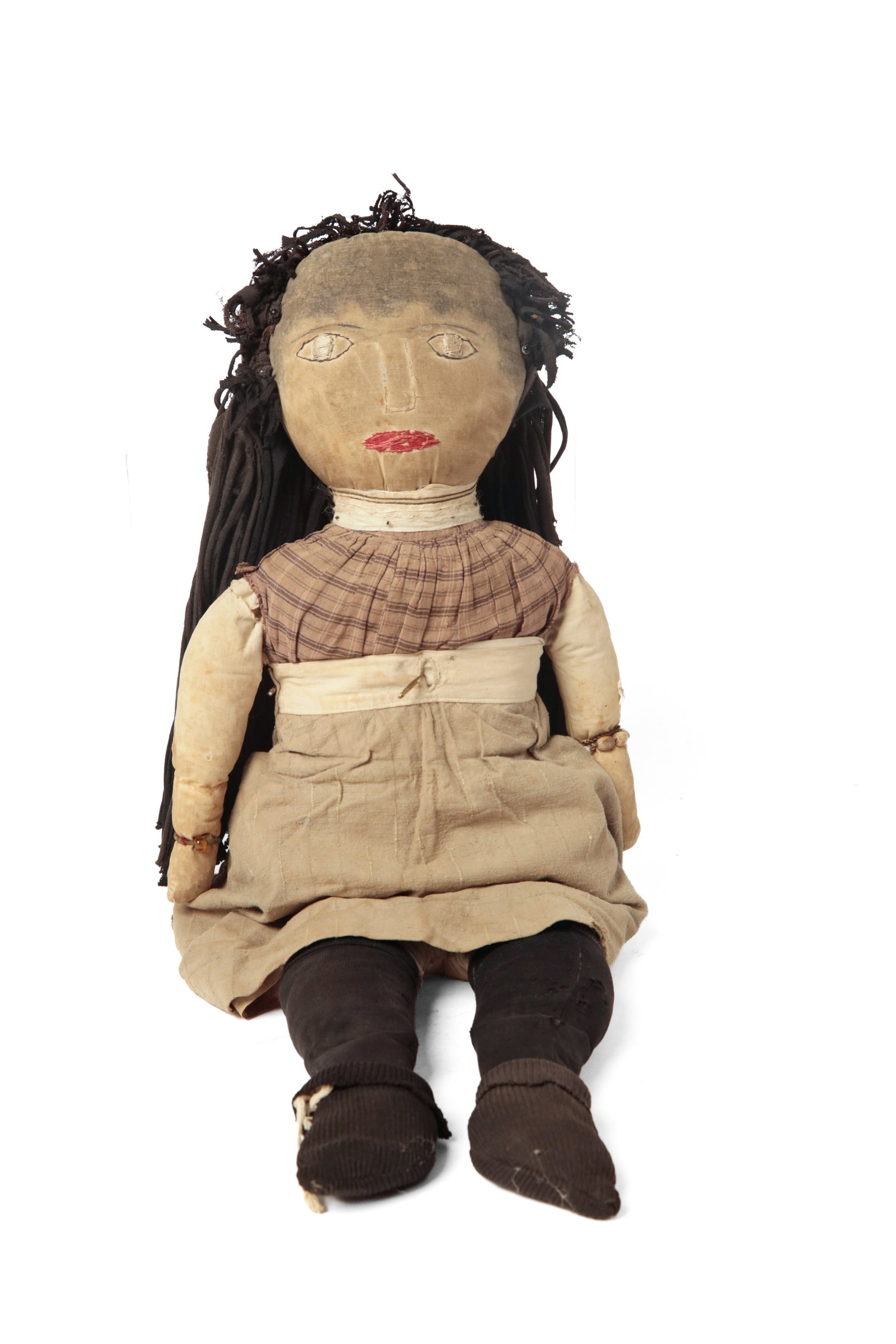 FOLK ART CLOTH AND STRAW DOLL. (1 of 6)