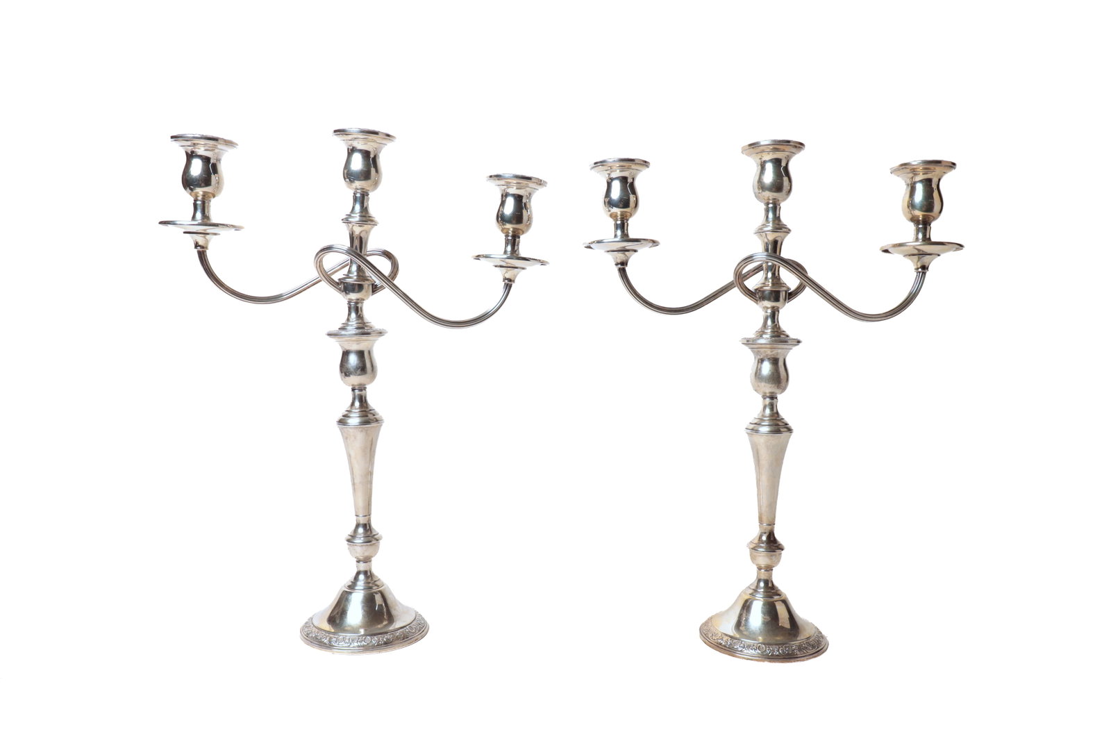 INTERNATIONAL STERLING (MERIDIEN, CONNECTICUT) SILVER "8WAY" CONVERTIBLE CANDELABRA. (1 of 7)