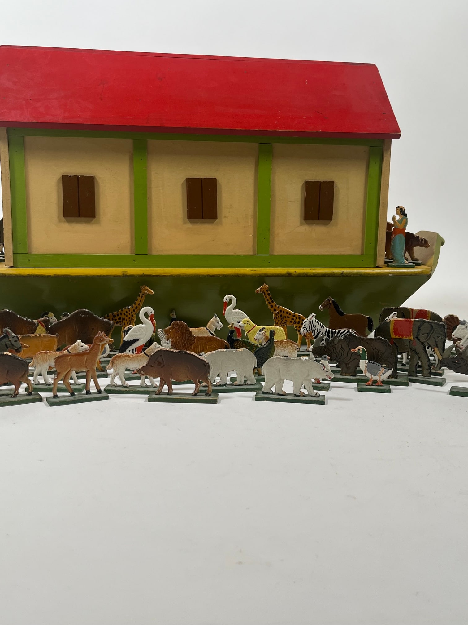 NOAH'S ARK WITH FIGURES. - 2