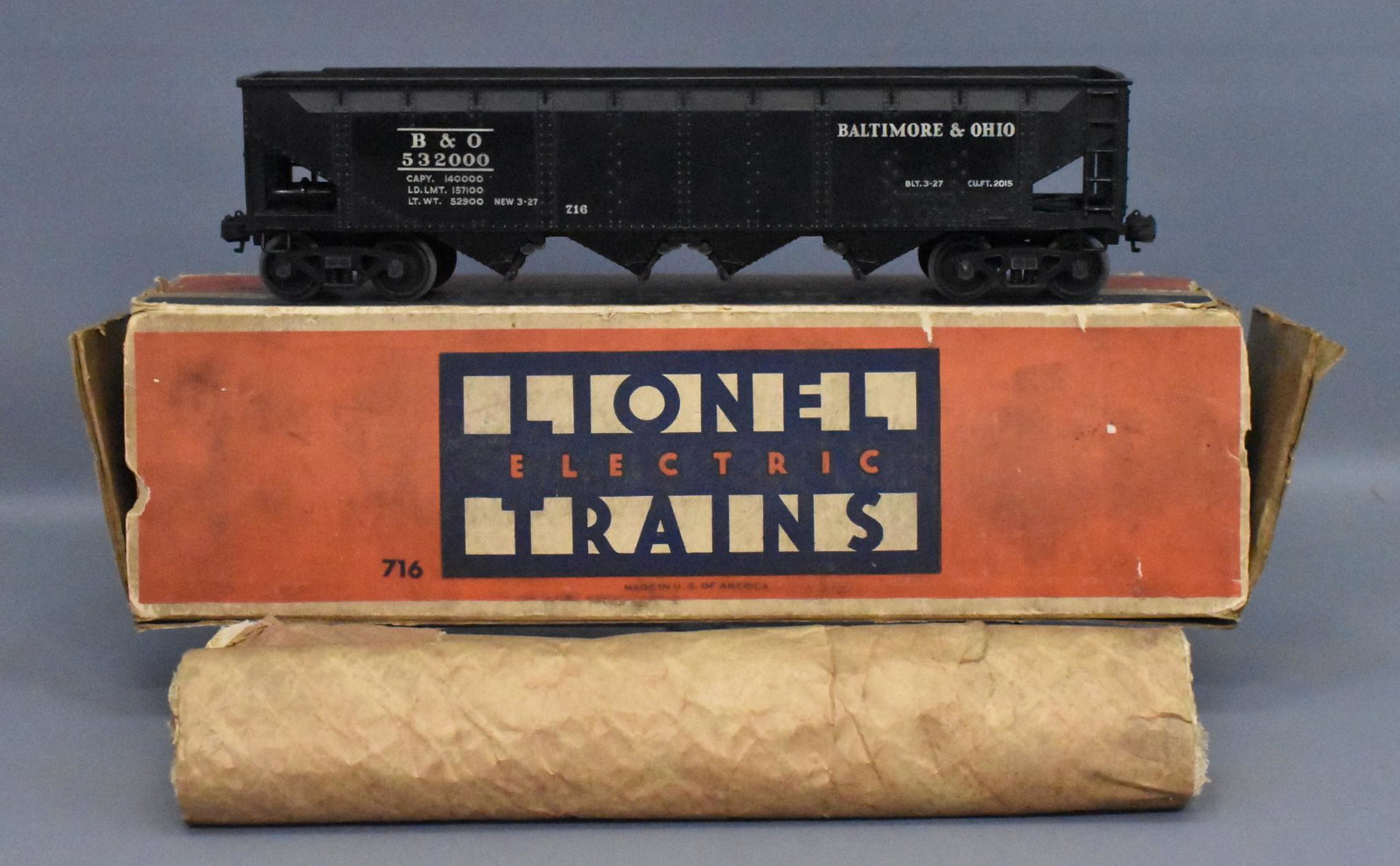 Lionel prewar O scale 716 B&O hopper in original box: Nice hopper with great lettering on both sides, no fatigue but does have box rubs on the rivets on the sides, C6-7. the original box is missing all end flaps but does include an original inserts and t