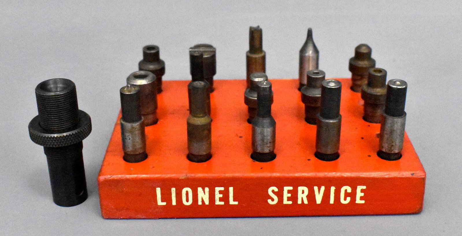 Lionel postwar Dealer Service ST-350-6 Rivet Press tool: All original Lionel service tools to include 350-6 tool block, ST-350-7, 350-8, 350-9, 350-10, 350-11, 350-12, 350-13, 350-14. 350-15, 350-16, 350-17, 350-19, 350-20, 350-21 and 350-22 plus an unnumbe