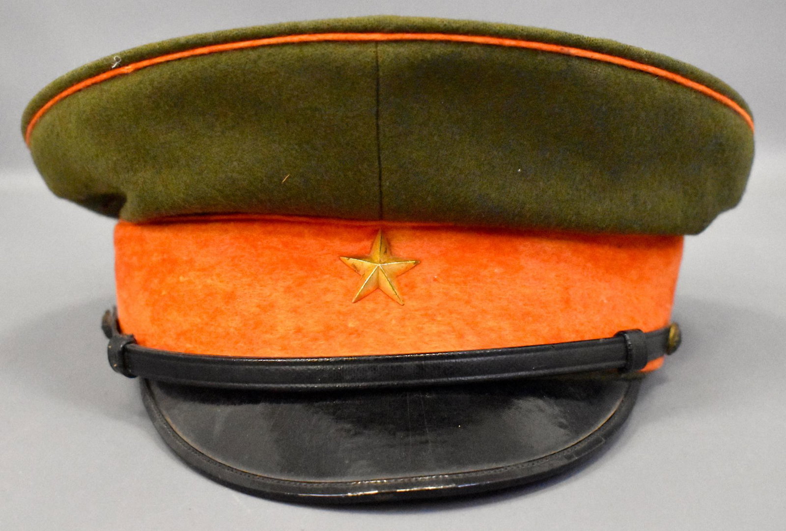 WWII Japanese military Army enlisted mans peak cap hat.: WWII Japanese military Army enlisted mans peak cap hat. Silk lined and complete. Excellent condition except to small moth holes in top.