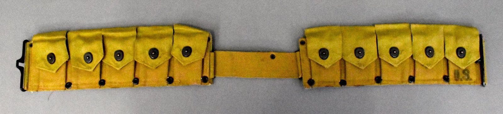 US WWII military M1 M-1 Garand Rifle ammunition web: US WWII military M1 M-1 Garand Rifle ammunition web gear cartridge belt. Marked Boyle 1942 Exec to near mint.
