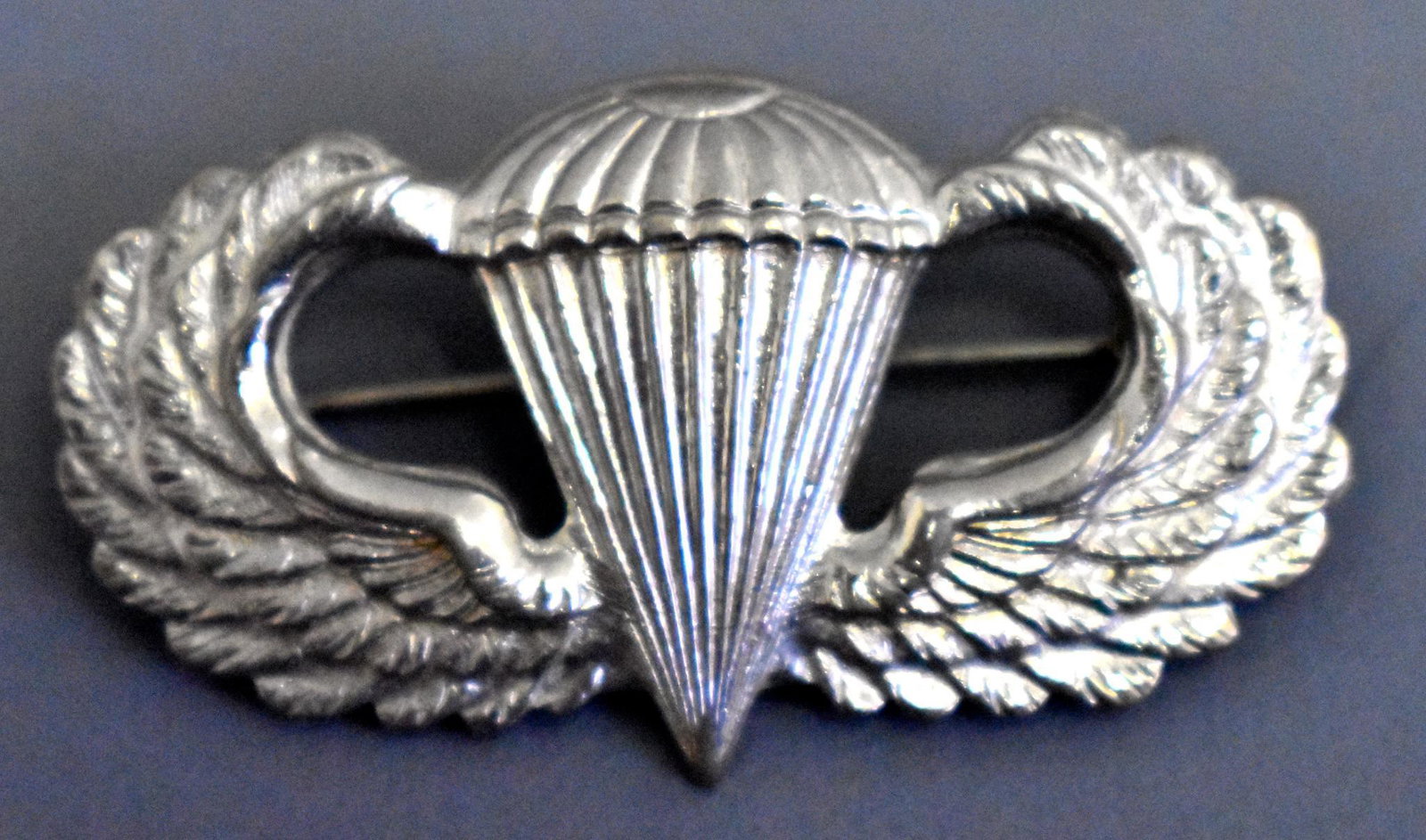 US WWII Jump wings badge Airborne paratrooper Meyers: US WWII Jump wings badge Airborne paratrooper pin back marked Meyers Inc New York with shield logo 1.5 inch Exc condition