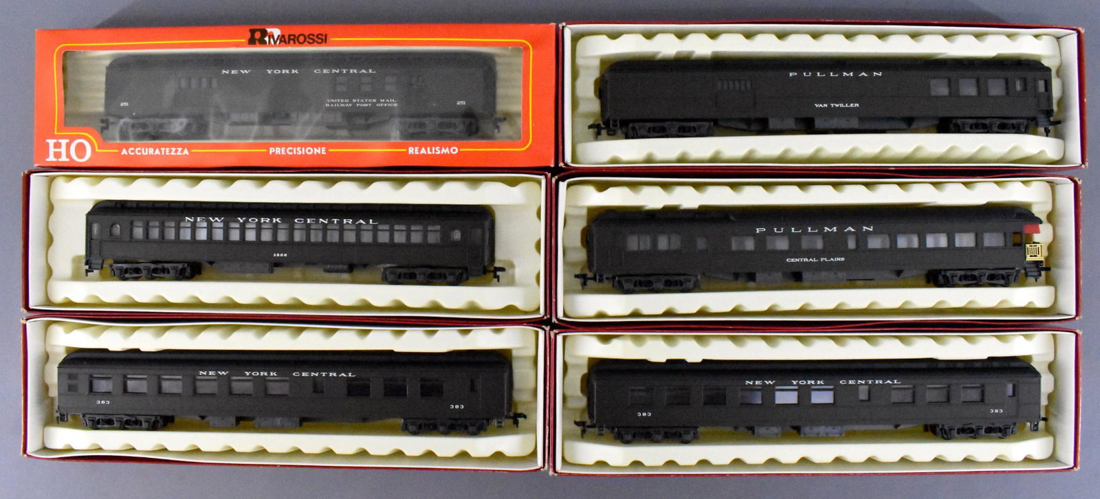 Six Rivarossi HO New York Central heavyweight passenger: Six Rivarossi HO New York Central heavyweight passenger cars in original boxes. Includes BPO, combine, coach, two diner and observation cars, C9-10 in very good to excellent original boxes.