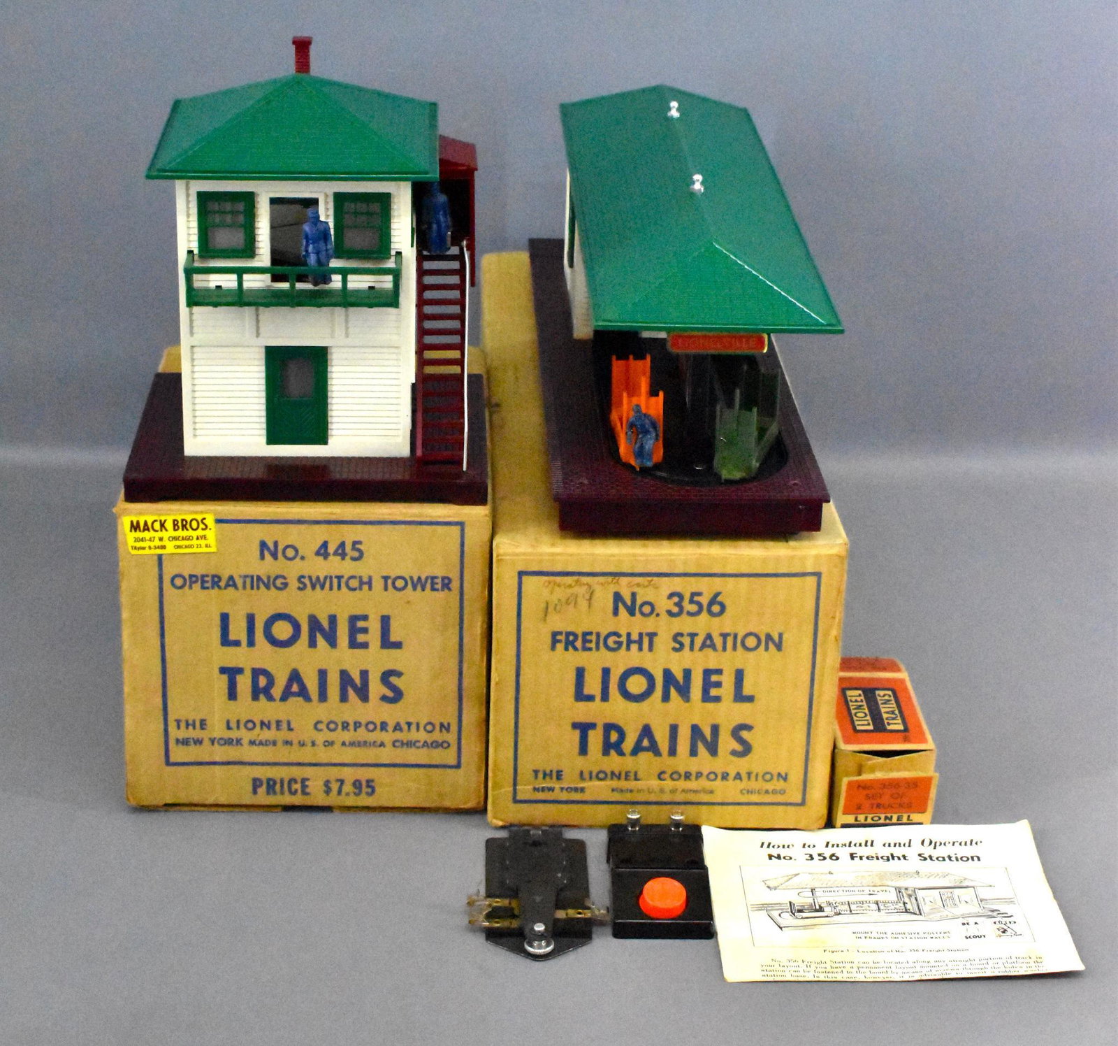 Lionel postwar O 445 356 accessories in original boxes: Lionel postwar O 445 operating witch tower and 356 freight station in original boxes. Both accessories are clean but not complete with all peripherals, C7. The original boxes are good to very good and
