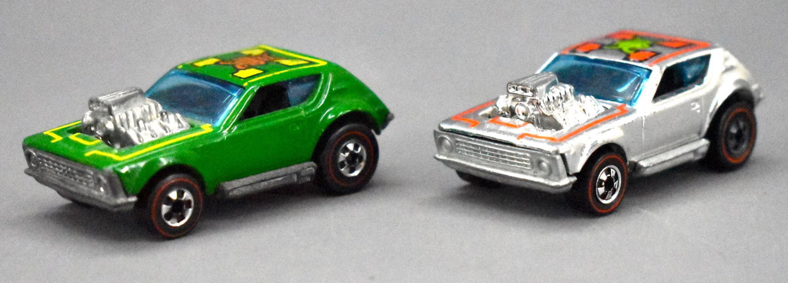 Two different Redline Hot Wheels Gremlin Grinder: Two different Redline Hot Wheels Gremlin Grinder to include one green and one chrome, both have minor wear as seen in the photos.