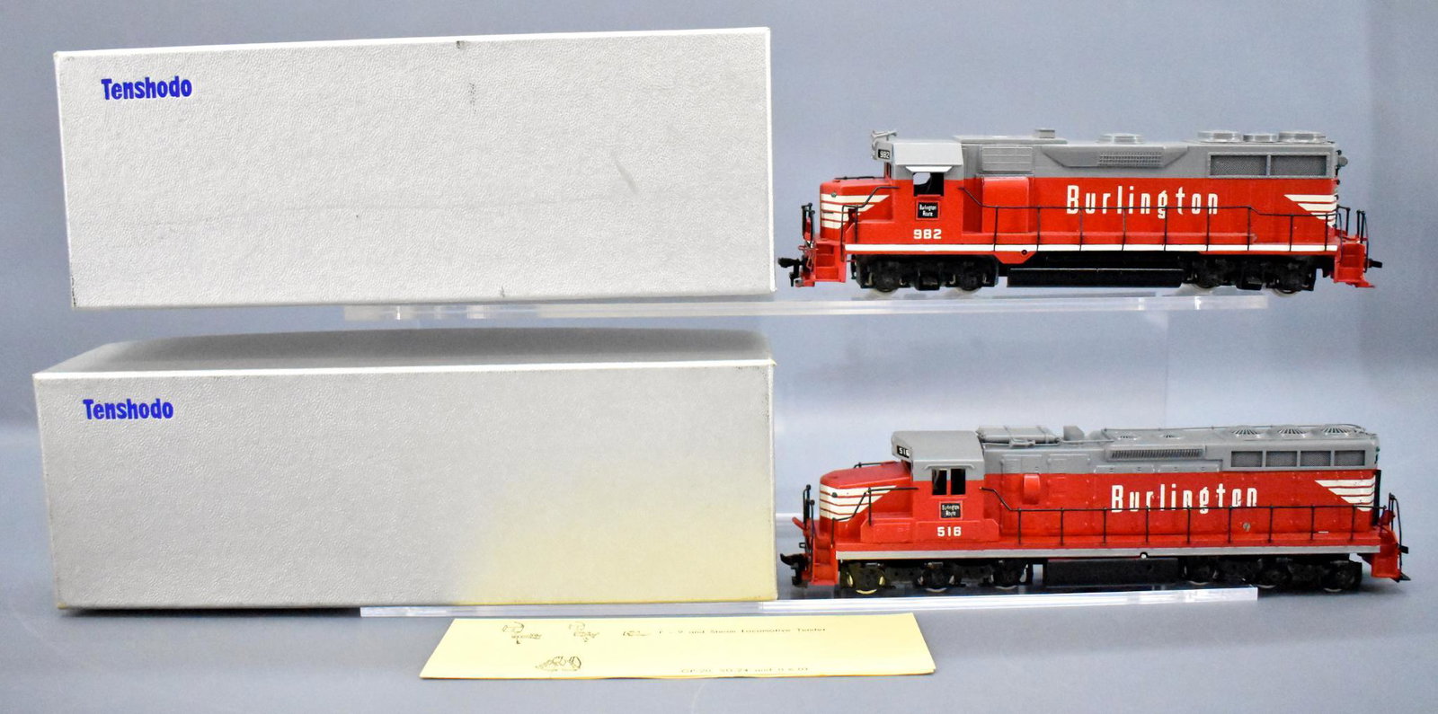 Tenshodo HO scale brass Burlington SD-24 GP-35 diesel: Tenshodo HO scale brass Burlington SD-24 GP-35 diesel locomotives in original boxes. The No. 141 unit has been run but is C7-8 in an excellent original box, the No. 159 unit has light run time and loo