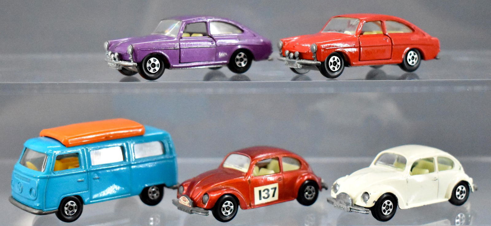 Five vintage Matchbox transitional Superfast die cast (1 of 4)