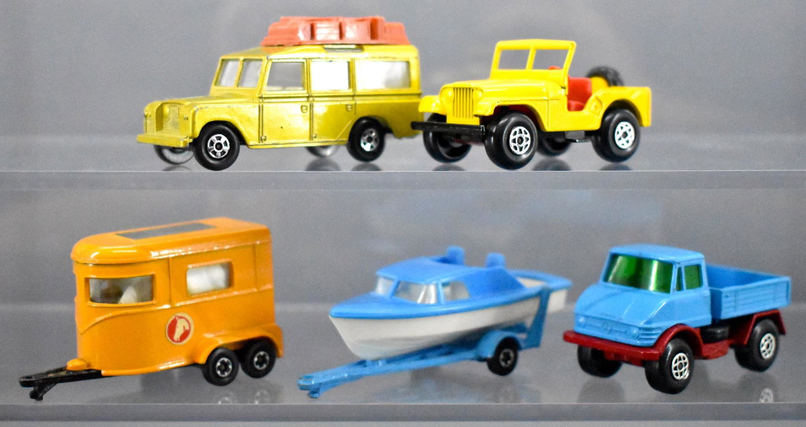 Five vintage Matchbox transitional Superfast die cast (1 of 4)