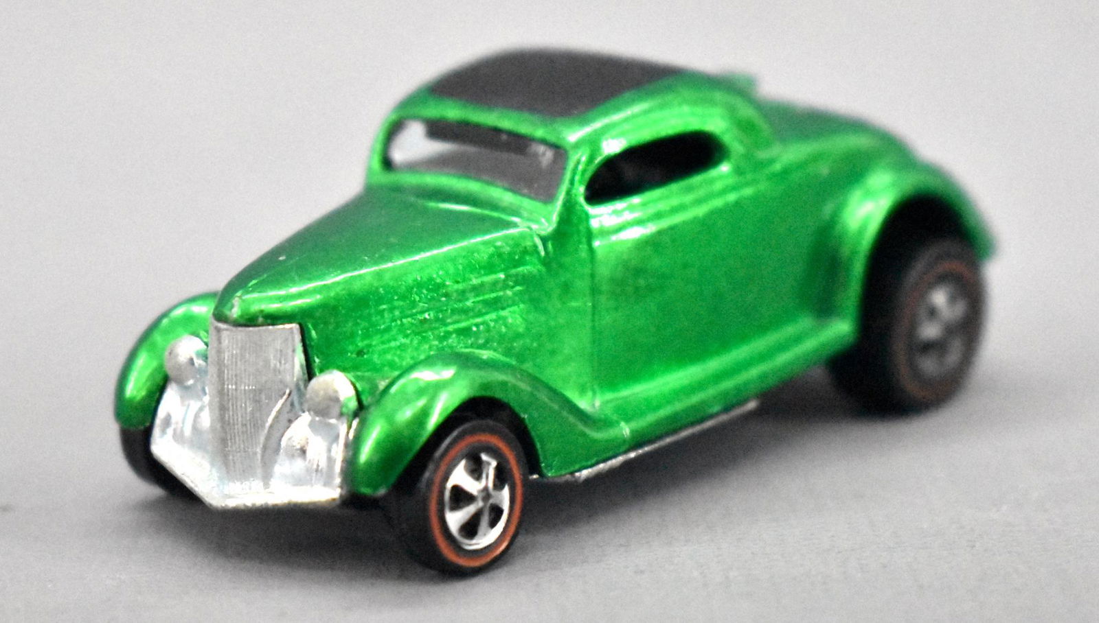 Redline Hot Wheels green US Classic '36 Ford Coupe (1 of 8)