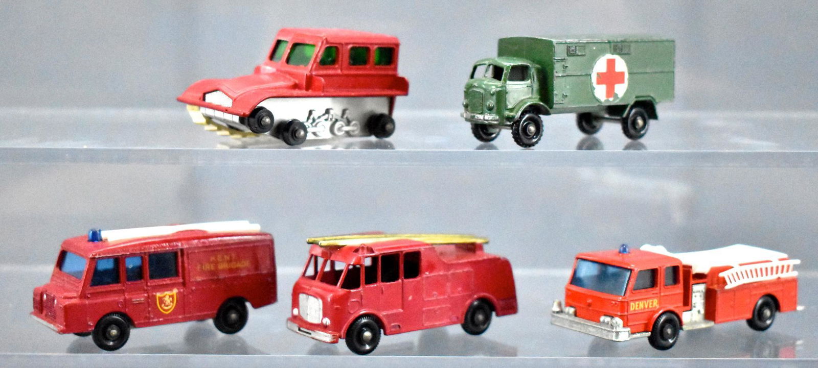 Five Vintage Matchbox regular wheels emergency response (1 of 4)
