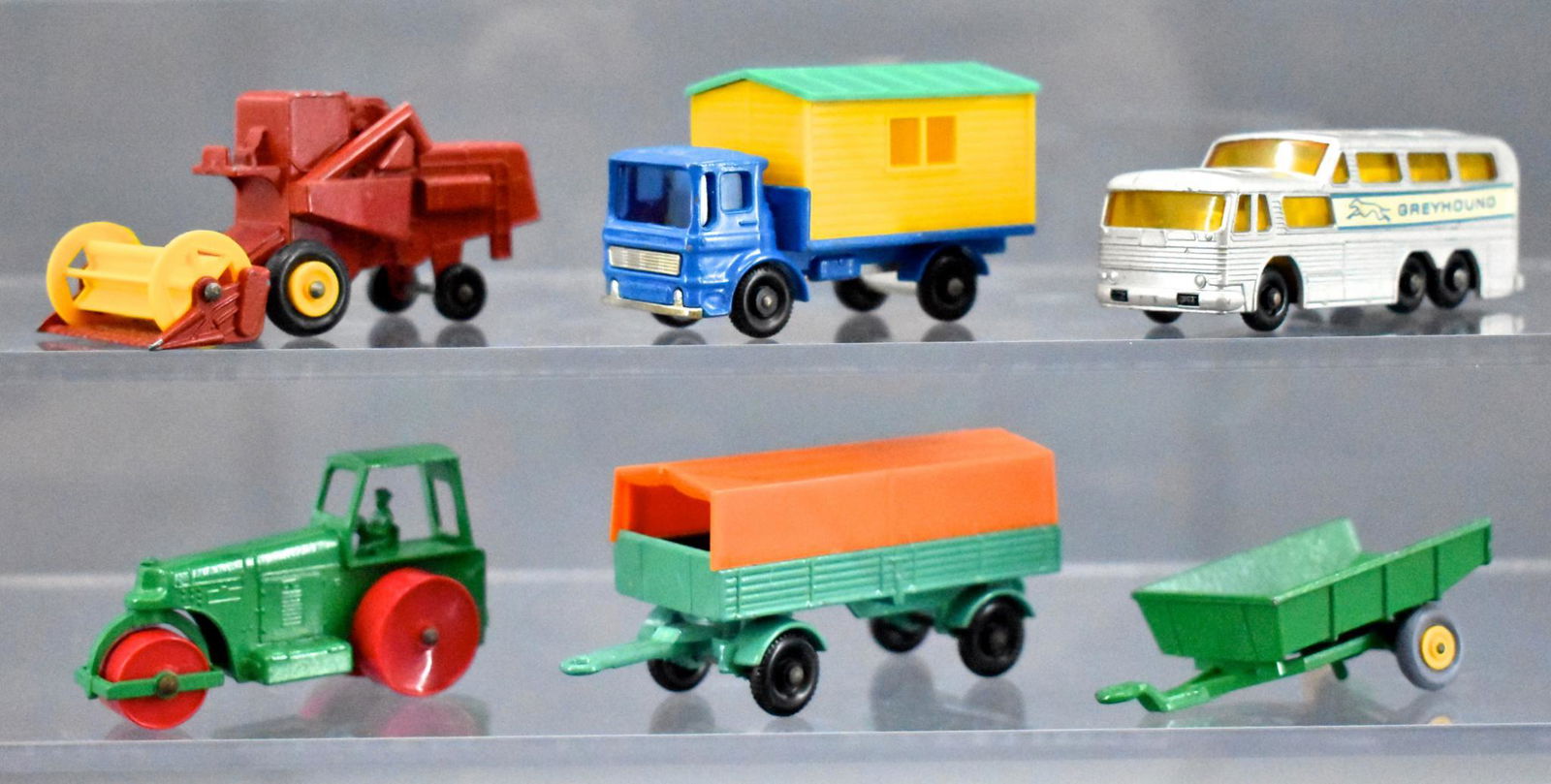 Six mixed Vintage Matchbox regular wheels (1 of 4)
