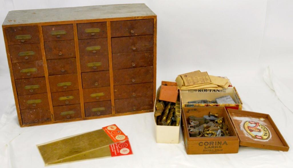 Collection of vintage 1940 / 50's O scale brass and die: Collection of vintage 1940 / 50's O scale brass and die cast train / locomotive parts. Lots of old unused parts that range from excellent condition to having oxidation. You'll get everything seen in t