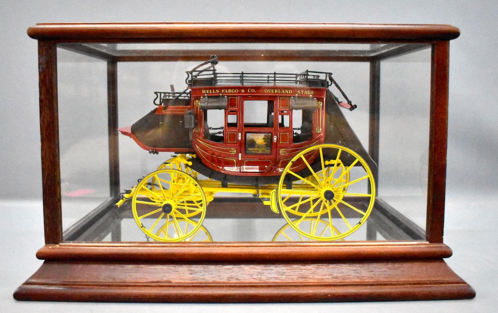 Franklin Mint Wells Fargo Stagecoach with display case Aug 15, 2020