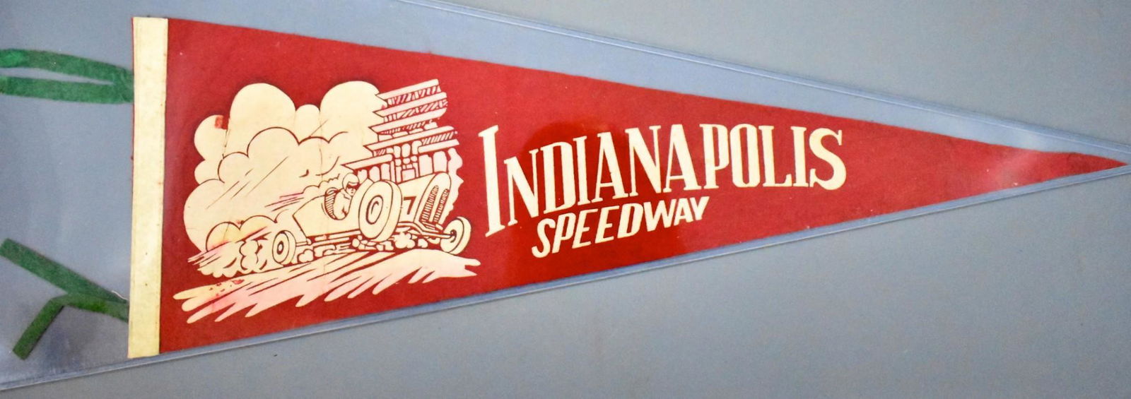Vintage Indy 500 Indianapolis Motor Speedway felt: Vintage Indy 500 Indianapolis Motor Speedway felt pennant from the 1940's, 25 1/2" long with 4" tassles, very good condition.