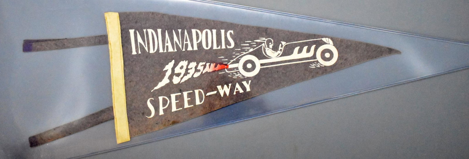 1935 Indy 500 Indianapolis Speed-way felt pennant: 1935 Indy 500 Indianapolis Speed-way felt pennantin excellent condition, 17 1/2" long with 5 3/8" tassles.