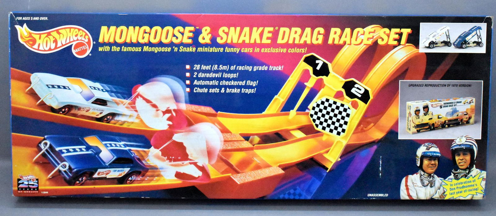 Factory sealed 1993 Hot Wheels Snake and Mongoose drag: Factory sealed 1993 Hot Wheels Snake and Mongoose drag race set, box is in very good to excellent condition with some edge waer.