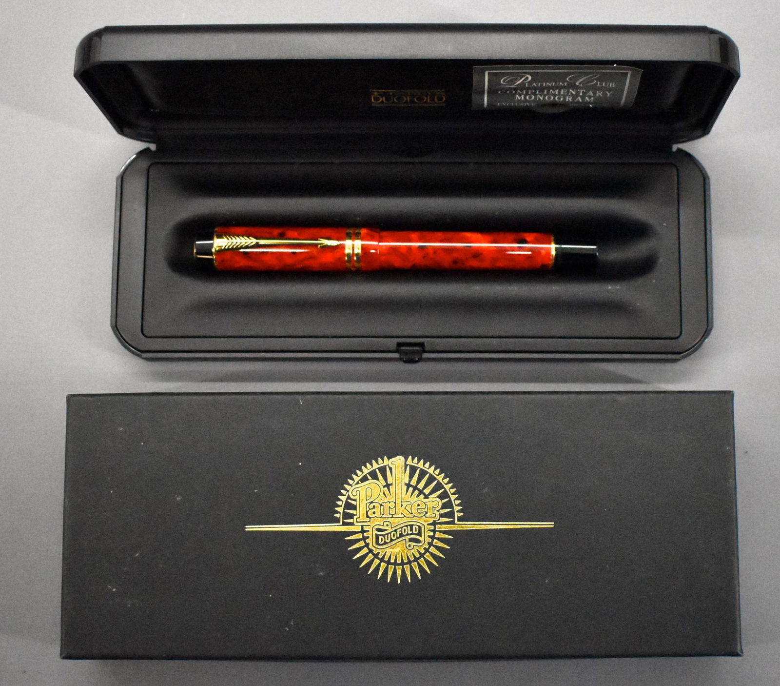 Parker Duofold Centennial Jasper fountain pen in: Parker Duofold Centennial Jasper fountain pen in original box, pen has been used but is in excellent condition with a very good original box. The pen has an 18 karat gold nib. The pen measures 5 3/8"