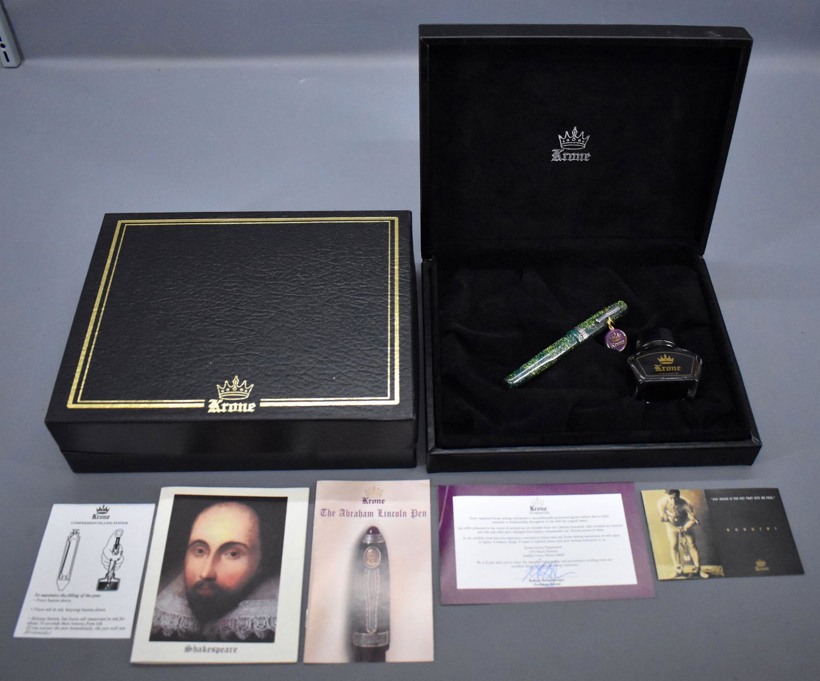 Krone Cosmos Neptune? Green luxury fountain pen in: Krone Cosmos Neptune? Green luxury fountain pen in original box. There is no label on the box so I am not certain that I am referring to the pen correctly. The pen has been used but is in excellent to