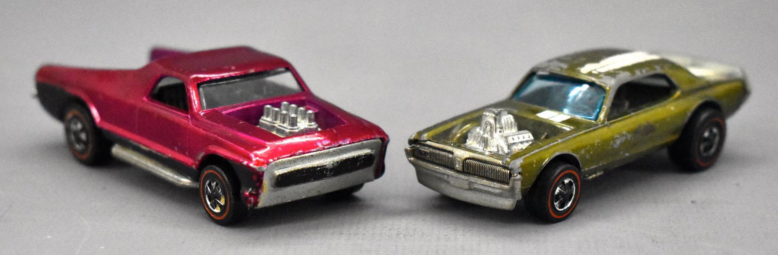 Redline Hot Wheels rose US Seasider and olive HK NGK: Redline Hot Wheels rose US Seasider missing the boat and an olive HK NGK Nitty Gritty Kitty, both sow wear and are sold as-is as seen in the photos with no returns.
