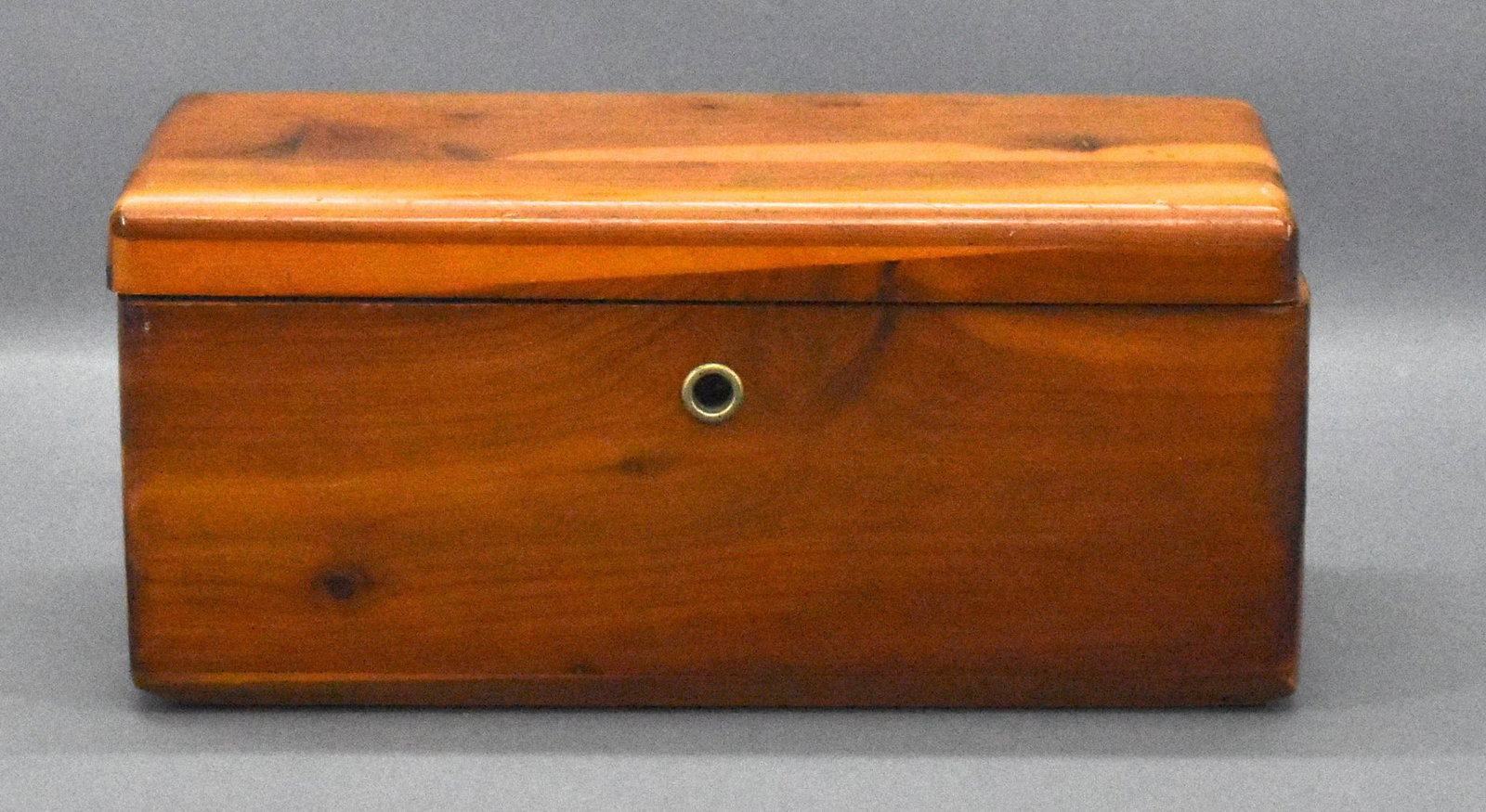 Vintage Tiny Terri Lee miniature wooden chest: Vintage Tiny Terri Lee miniature wooden chest, measures 9 x 4 1/4 x 4 inches and is in excellent condition with an original price tag on the bottom.
