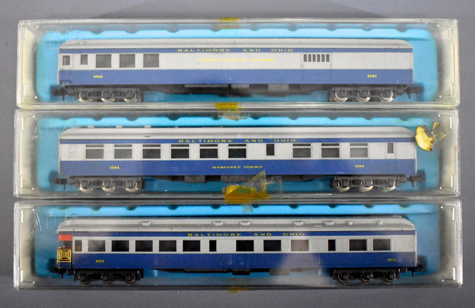 Atlas N gauge B&O Heavyweights passenger cars in: Atlas N gauge B&O Heavyweights passenger cars in original boxes, C7-8 in excellent original boxes.