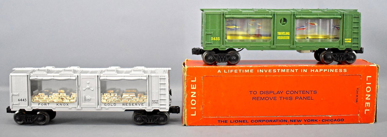 Lionel postwar O 3435 aquarium car in original box plus: Lionel postwar O 3435 aquarium car, C7 in a good original box plus a 6445 Fort Knox gold car, C6-7.