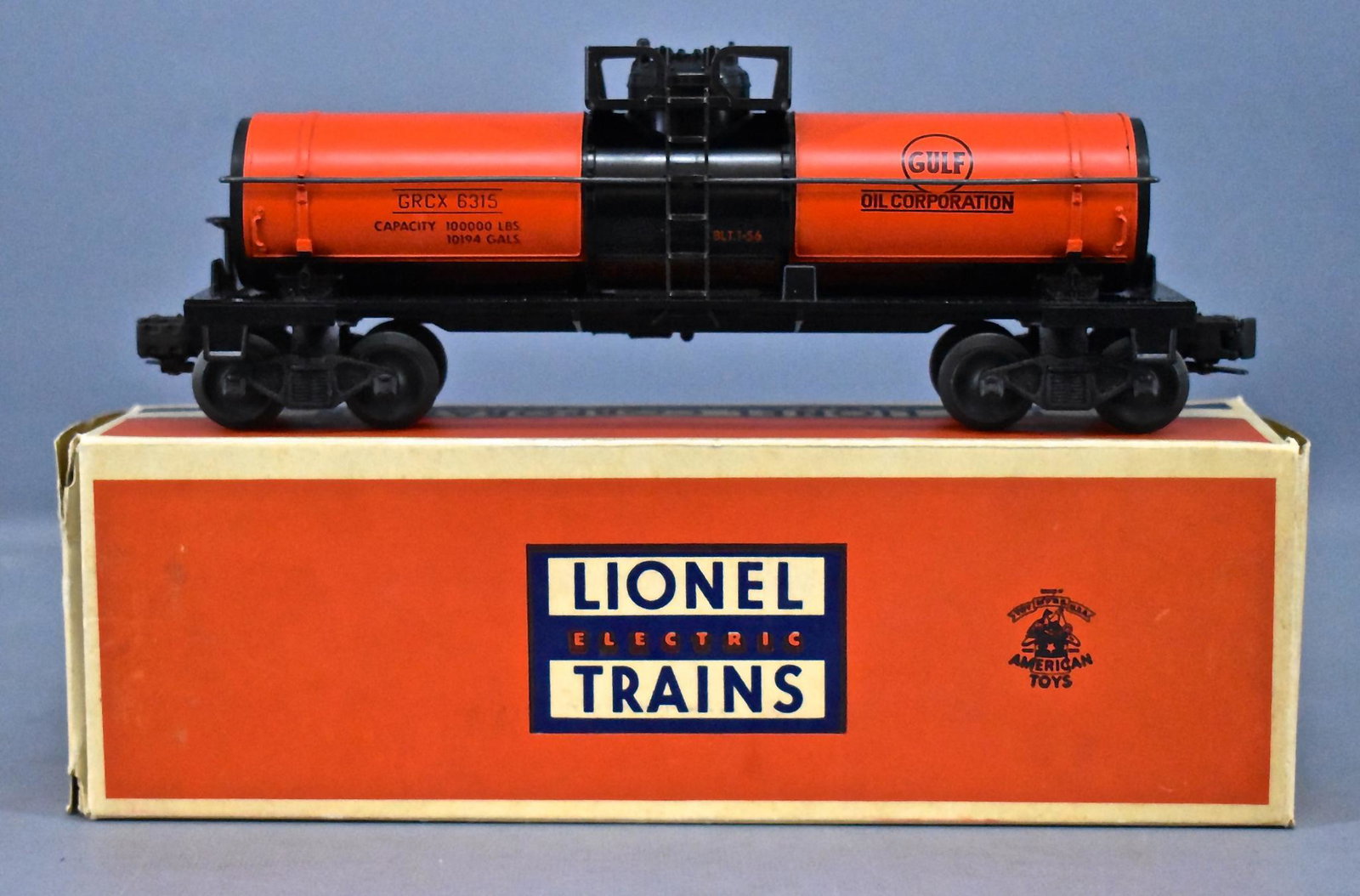 Lionel postwar O 6315 burnt orange Gulf chemical tank: Lionel postwar O 6315 burnt orange Gulf chemical tank car in original box, C8 with a very good original box.