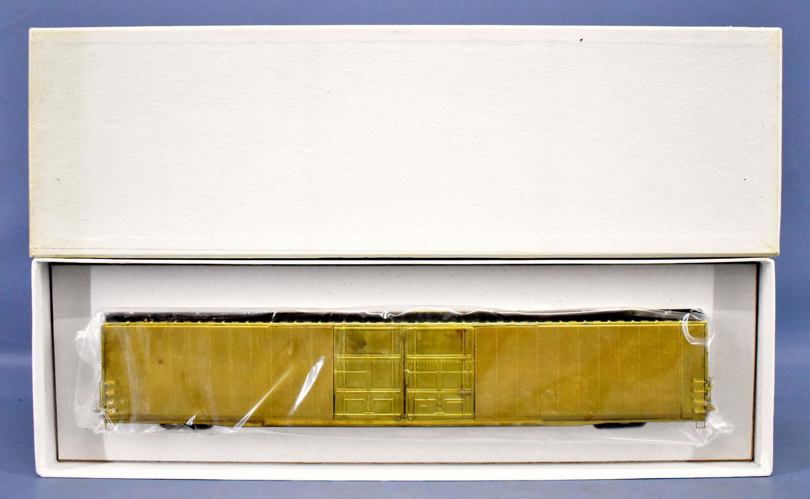 TID HO scale brass Hi Cube Box Car in original box: TID HO scale brass Hi Cube Box Car in original box, car is C8- 9 with body only, no trucks, in a very good original box.