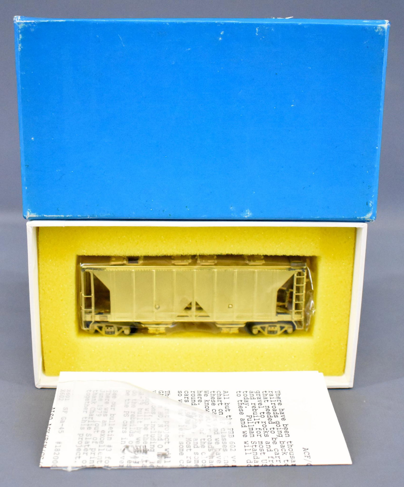 Pecos River Brass HO scale brass SANTA FE 34' covered: Pecos River Brass HO scale brass SANTA FE 34' covered hopper in original box, car is C8-9 still wrapped in plastic, comes in an excellent original box .