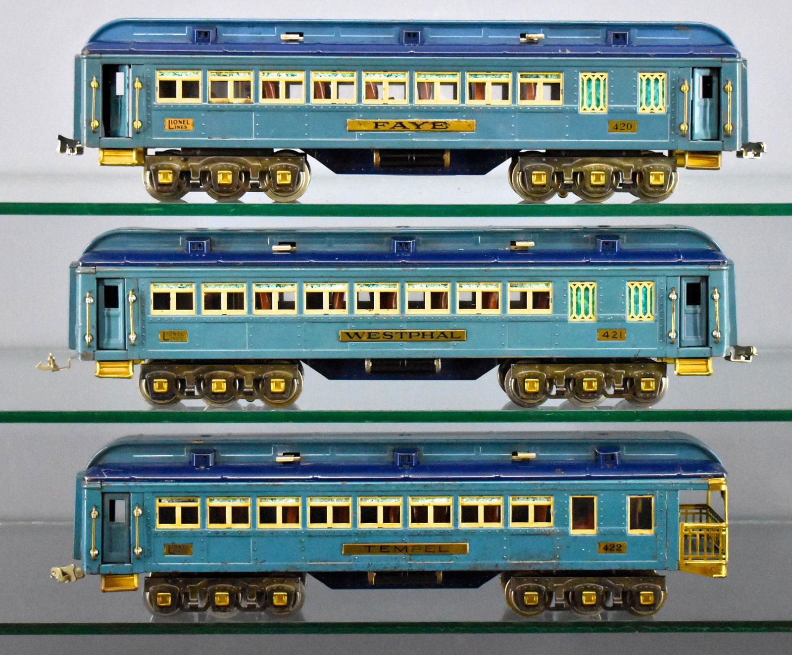 Lionel prewar standard gauge Blue Comet passenger car: Lionel prewar standard gauge Blue Comet passenger car set 420 Faye; 421 Westphal Pullman cars and 422 Tempel observation cars, all original with the exception of replacement couplers on the Faye car.