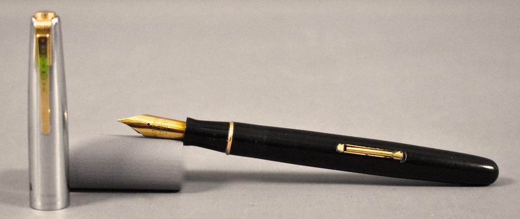 Waterman Crusader: Waterman Crusader. This pen has been used at some point and may or may not be missing internal parts as we do not have any knowledge of the internal working parts of fountain pens. It does appear to h