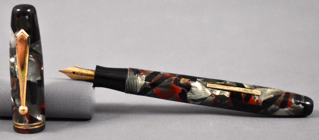 Parkette: Parkette. This pen has been used at some point and may or may not be missing internal parts as we do not have any knowledge of the internal working parts of fountain pens. It does appear to have been